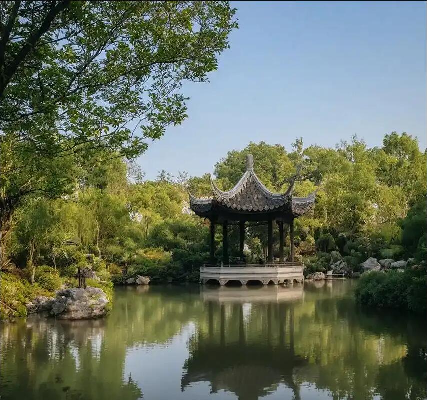 南京鼓楼雨韵服务有限公司